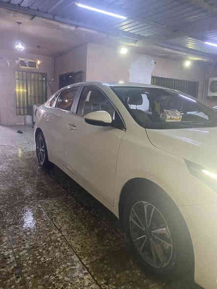 K3 
 موديل 2024 
ماشية 30 ألف km 
فول مواصفات 
فتحة سقف 
هاندبريك كهرباء بصمة 
إشارة بالمريات 
مثبت سرعه 
ردار امامي  

بدون حادث 
فقط طخة بسيطة بالباب الخلفي 
السعر 140$ مجال بسيط 
مكاني بغداد لاستفسار :
0780 933 4606
