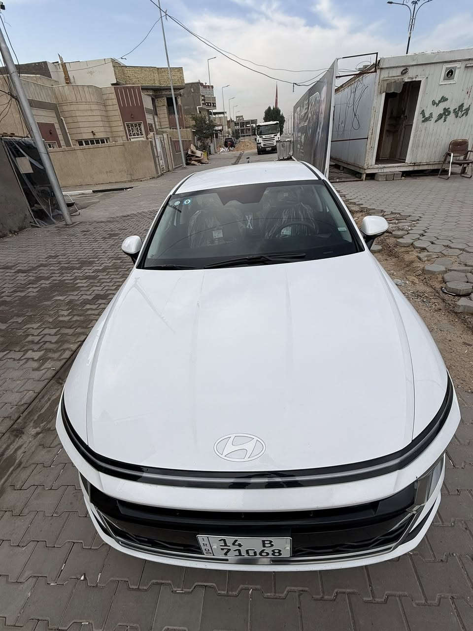 سلام عليكم سوناته  وارد مريكي مديل 25 ماشيه23 الف رقم شهدا بصرة دخول جديد سيارة كما موضح بل صورة الحادث  فقط شغل كله درجه وله سيارة مناقصه شي *********** سعر ١٩٠
