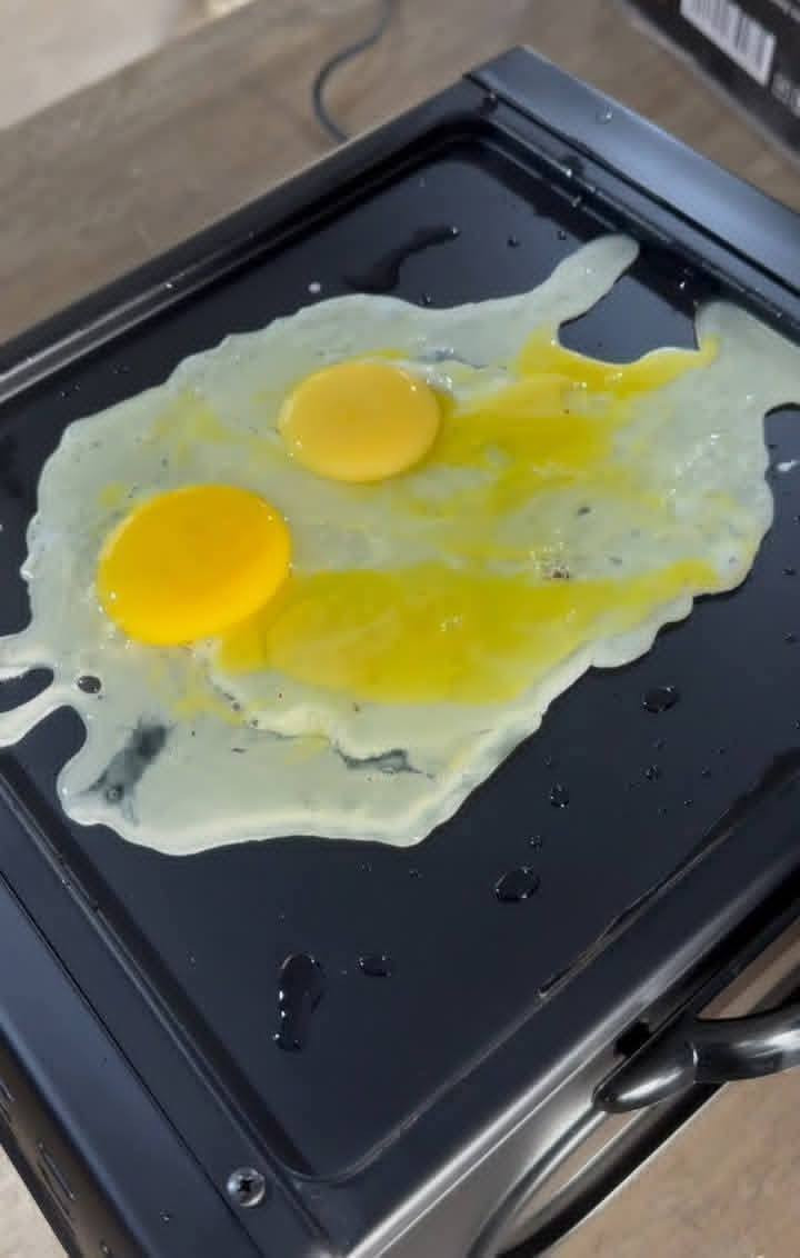 فرن تندوري سيلفر كرست 🇩🇪🇩🇪🇩🇪
فرن كهربائي عالي الجوده  تقنيه المانيه اصلي شرط الفحص
متوفر بكميات 📦 للحجز يرجى مراسلة الصفحة 📩 
#فرن #تندوري #silvercrest


**إذا كنت صاحب هذا الإعلان وتريد حذفه لأي سبب، رجاءا أرسل رسالة إلى الدعم الفني**