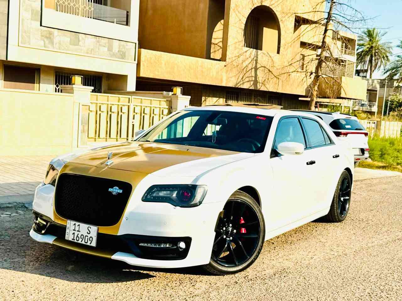 السلام عليكم للبيع اوباما  2022 S
رقم بغداد بسمي هزه وفحص جديده 
بيها جاملغ واحد صبغ الباقي كفاله عامه 
سياره كلش جديده على ايدي من امريكا 

سعرها 244 وبيها مجال 

رقم الهاتف ***********

مواصفات فول 1/1 اعلى فئه لاس كولد
بنراما سقف
برده خلفيه 
ستيرن RPM  رياضي 
شوته رياضيه اصليه 
كلاصات حار بارد 
كشنات جلد + كهرباء 
كشنات حار بارد 
كشنات خلفيه هيتر 
رادار امامي 
رادارات جوانب 
تحديد مسار 
مثبت سرعه
شاشه جبيره + كاربلاي 
تشغيل عن بعد 
فجوج برمبو 
زراك لايت 
اشاير مري
حساسات امامي خلفي 
برمجه البطل مصطفى ايكل
