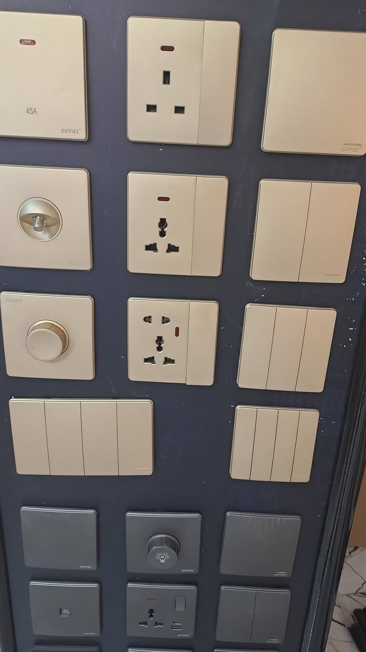 متوفر.... 
يتوفر لدينا تصليح واستبدال كافة محولات ولدات وبراكيتات وثريات ومراوح ثرية
العنوان
مجمع بسماية السكني
داخل قيصرية فلافل لبنان - Falafel Lebanon 
بابليون للانارة
بادارة ابو محمد


**إذا كنت صاحب هذا الإعلان وتريد حذفه لأي سبب، رجاءا أرسل رسالة إلى الدعم الفني**