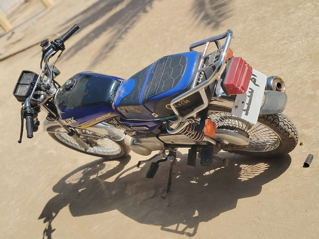 السلام عليكم 
هاي  التايكر الحلوه للبيع موديل 23 نضيفه وجاهزه من كلشي كهربائيات  اوراق اصولي  محرك ما مفتوح 
السعر 600 وبيها مجال مكانها بابل جبله


**إذا كنت صاحب هذا الإعلان وتريد حذفه لأي سبب، رجاءا أرسل رسالة إلى الدعم الفني**