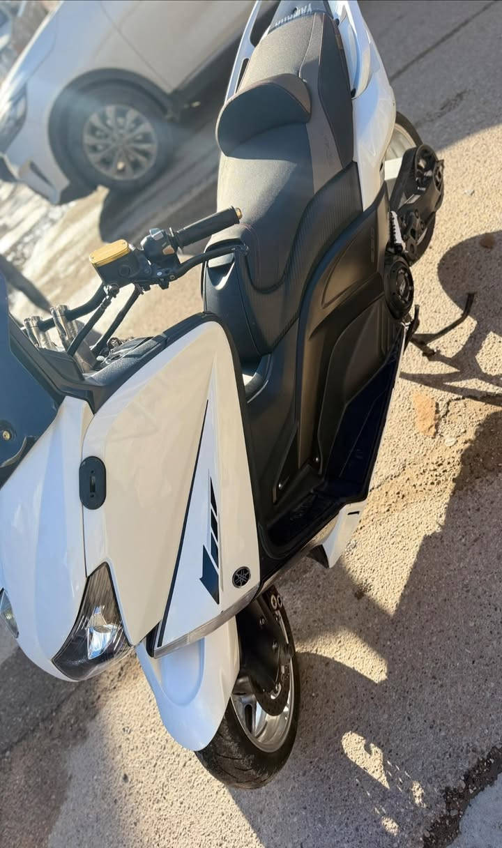 السلام عليكم تيماكس ٢٠١٤ كفاله عامه من مكينه وكفرات 
٣ كلاجات رياضي 
لايت زنون 
ستيرن رياضي بريكات رياضيه 
دراجه رياضيه بلاديه من الخارج 
ودراجه ماشاءالله مناقصه شي 
سعر ٥٠ وبيها مجال مكان بغداد/شقق حي صدام 
***********
