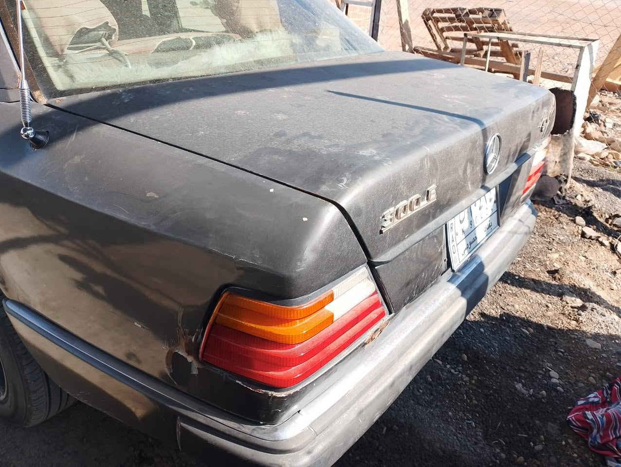 سلام عليكم سياره للبيع مارسيدس دب موديل 1991مشروع وطني رقم بغداد بسمنا سياره جاهزه كير مكينه حداديه طخم تاير كهربائيات قواعد سالمات برانكيت سالم بيه طخه بل جاملغ الوره فقط باقي مكفول سعر 35 مكاني ذي قار قضاء الرفاعي شراي يتصل وبي خير ويدلل ***********
***********غير متواجد عله الفيس شراي يتصل وبي خير ويدلل الرفاعي, ذي قار
