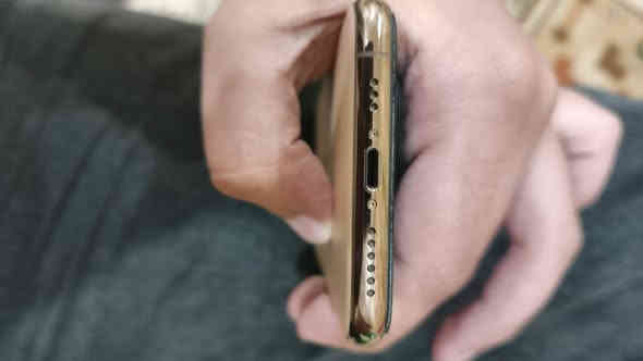 السلام عليكم للبيع أيفون 11برو ذاكره 256جهاز مكفول ماعدا البطاريه معلايه 5درجات أو مابيه أي تأثير جهاز نضيف 100/100زلغ مابي السعر 280او بي مجال بسيط ***********يوجد واتساب
