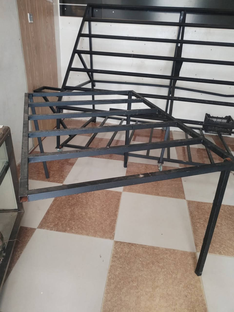السلام عليكم
الحديد للبيع سعر ١٨٠ وبيه مجال


**إذا كنت صاحب هذا الإعلان وتريد حذفه لأي سبب، رجاءا أرسل رسالة إلى الدعم الفني**