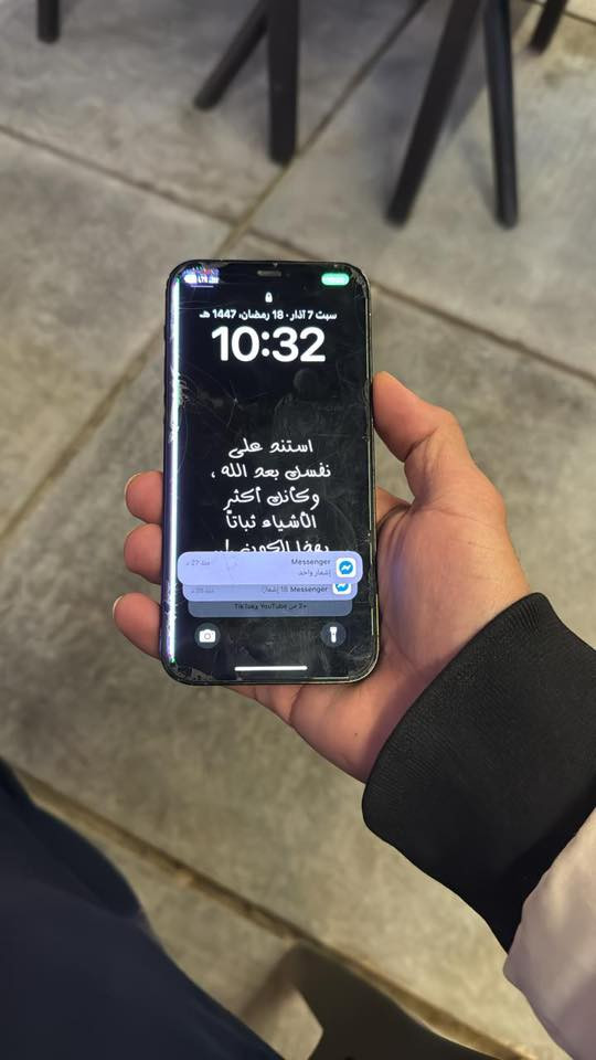 ايفون 12 برو مامفتوح ولامبدل بي شي نهائياً امريكي نموذج m
فيس ايدي شغال 
بطاريه 81 بلاد 
ذاكره 256 الجهاز بي فقط هذا الخط بشاشه الباقي بل لزكة سعره خاص
*********** واتساب 
مكاني السماوه الوركاء
