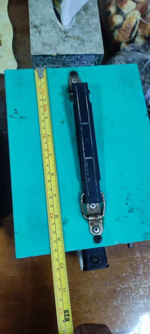 سلام عليكم شباب وشياب الكروب المحترمين عندي محولات الكهرباء تحول من 220فولت إلى 110فولت
وحده يابانيه ملف نحاس  ام الصندوك اخضر  قدرتها2000 واط تنطيك كهرباء 18امبير صافي 
وحده صيني الصنع ملف نحاس قدرتها 5000 واط تنطيك كهرباء أكثر من 35 امبير صافي 
مكاني بغداد وهذا رقمي للتواصل ***********
