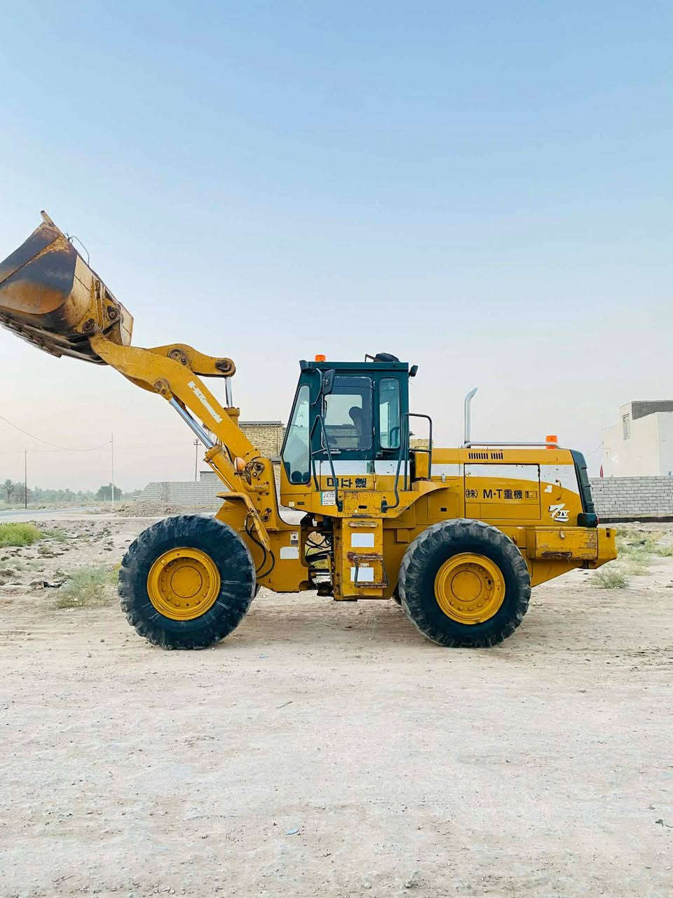 سلام عليكم شفل حجم ٧٠ كاوسكي موديل ١٩٩٥ سنويه ٢٠٣٠ مكينه جاهزه من كلشي كير ومحرك وتركم وكسلات تخم تاير حداديه جديده كهربايات جديده مكينه جاهزه من كلشي ماناقصه شي مكانه فلوجه سعر 280 وبيه مجال الشري تواصل ***********
