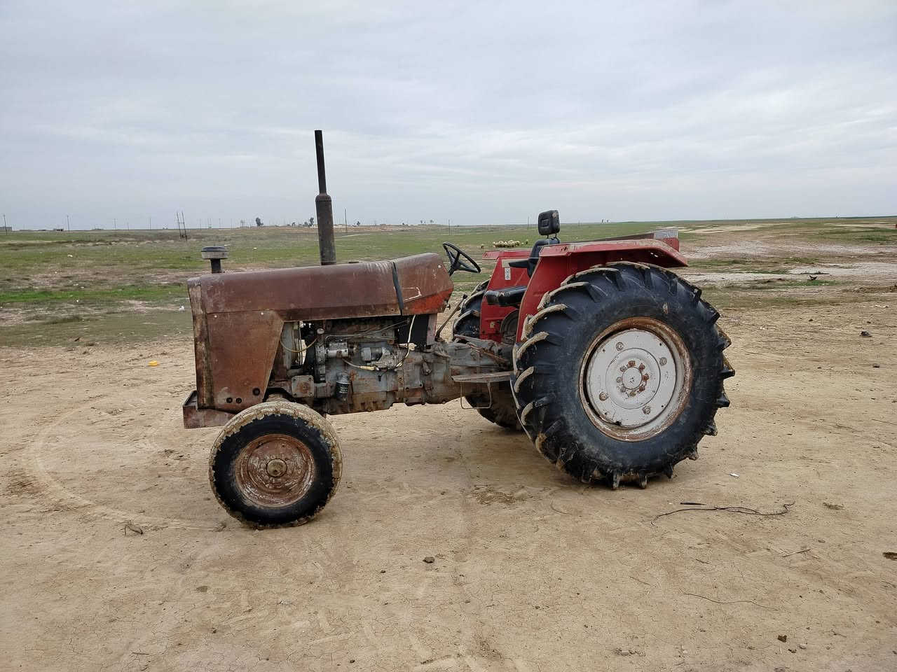 السلام عليكم تركتر فورگسن انگليزي رقم سنويه جديد شرط التحويل المكان كركوك  التفاصيل يتصل على الرقم ***********
