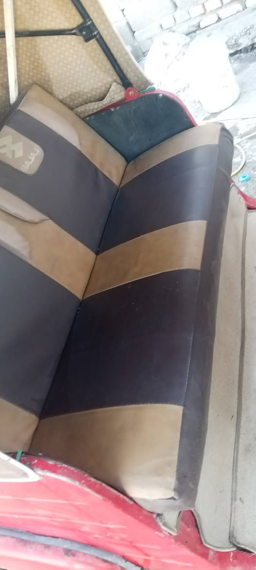 تكتك موديل 18 كامله كهربائيات شغاله معمره ومصبوغه جديد بيها تبخير السعر 5 وبيها مجال حك الجويه التكتك بسمي تحويل ثاني يوم الرقم *********** مكان الحبيبيه قرب وليد ابو الكص

