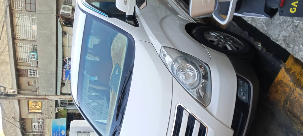 سلام عليكم ستاركس موديل 18 للبيع ماا اعرف تفاصيل مكلف بلنشر سعره 240 و بيها مجال شي قليل  *********** بي واتساب
