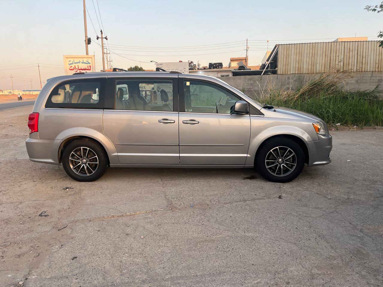 سلام عليكم 
دوج كرفان موديل 2017
رقم سليمانية بسمي 
مواصفات SXT
سعر 160وبي مجال 
***********
***********واتساب خناقين, ديالى
