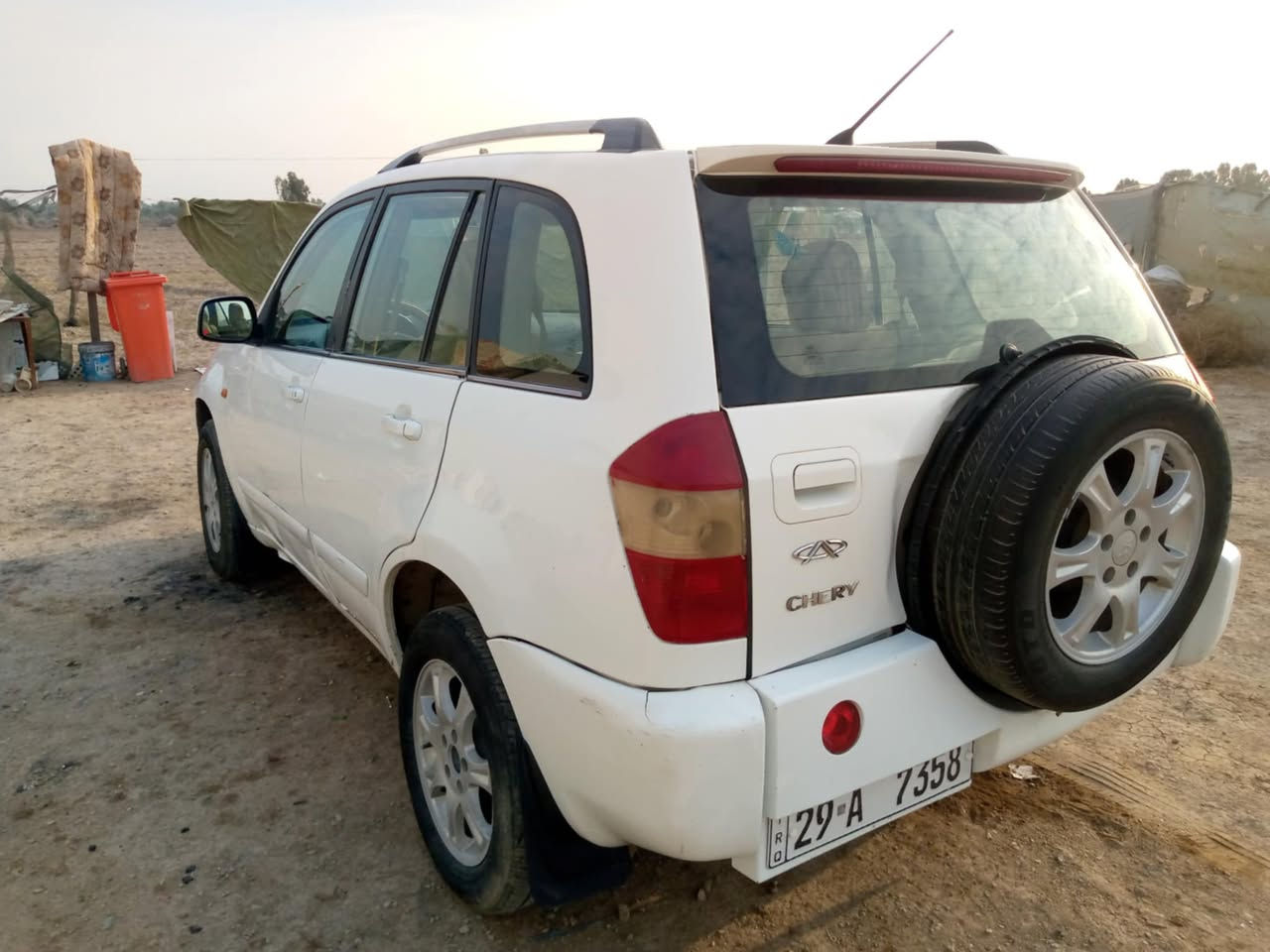 السلام عليكم..
للبيع تيكو موديل 2012.
رقم واسط باسمي  كير محرك تايرات باتري جاهزه من كل شي العنوان الحله الشوملي السعر 50بيه مجال 
***********
