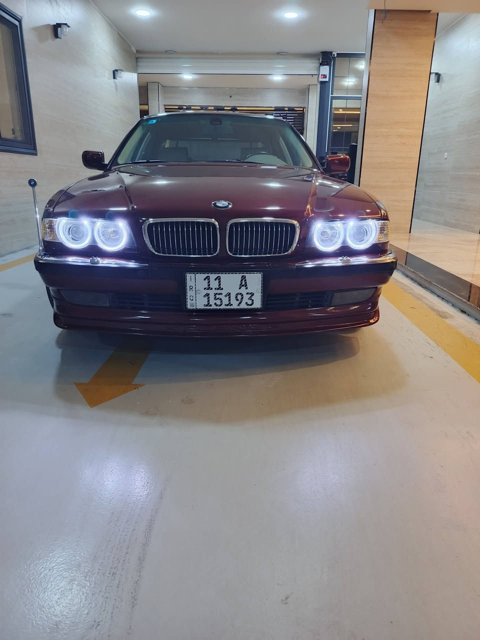 ‏السلام عليكم للبيع فقط
‏BMW خفاش وارد خليجي باسمي رقم بغداد انكليزي سنوية وهزة جديدة قبل شهرين فول مواصفات حجم 730   V8  اصل موديل 95  محدثه 2000 بالكامل داخل وخارج بلادية  السيارة وعالفحص دبل اير باك بدون اي حادث مصبوغة عام درجة اولى نوع الصبغ ديبير هولندي بسبب الجراد على ايدي وصورها قبل الصبغ  موجودة السيارة مكفولة بلادية مفولة مواصفات حتى زراك اللايت والتلفون شغالات مكينة كير صدر امامي خلفي تخم تاير قبل اسبوع شادة تبريد كلشي جديد السيارة جديدة بمعنى الكلمة المواصفات
‏
‏1_غرفة بيجي فول بلادية VIP داخل فول صاج
‏2_مري شفط زئبقية عاكسة للضوء فول كهرباء
‏3_كراسي جلد بلادي كهرباء كسار  16 حركة + تدفئة+خزن ميموري  4 وضعيات+ تجاوي كهرباء+ مطعم خلفي 
‏4_دبل تلفون اماي خلفي +بدالة +هوائي يعني التلفون شغال بس تخلي سيم كارت
‏5_بردات عدد 5 بلاد والخلفية كهرباء
‏6_فتحتة سقف سلايد جام
‏7_زراك لايت شغال
‏8_ حقيبة اسعافات طبية بالمقعد الخلفي
‏9_تجوة كشن خلفيVIP تلفون + تحكمات
‏10_ حساس لايقاف صعود الجام
‏11_سي دي جنجر 6 اقراص بلادي
‏12_صندوك شفط
‏13_كت البينا كامل + ويل البينا حجم  18 تو سايز
‏14_شاشات عدد 3+ سماعات وتويترات بلاد
‏15_كروز سرعة ( مثبت السرعة) 
‏16_ستيرن + جعمقة كهرباء مو عادي يعني الستيرن خفيف
‏17_دركة ستيرن صاج  VIP+ فول تحكمات 
‏18_نظام الفرامل ABS ومانع انحدار
‏19_ قفل مركزي وجام فول كهرباء
‏20_تبريد قطعتين امامي خلفي + الامامي نظام منفصل
‏21_ چكمچة عدد  2
‏22_ حساس دعامية امامي خلفي
‏23_ دبل صالنصة  
‏24_ عدة صيانة داخل غطاء الصندوك بلادية
‏25_ كامرة خلفية فول  HD
‏السعر 145$ وبي مجال مكان السيارة بغداد
‏رقم الهاتف  ***********
