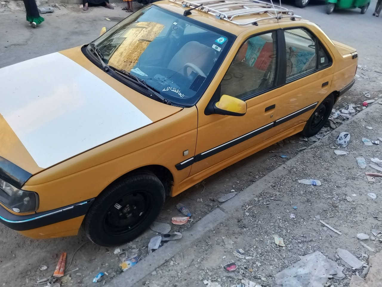 سلام عليكم شباب بيجو لميس للبيع موديل 15مكفوله كير محرك تبريد كله شغال عده شبر يم البك لايت أليسر الباقي مكفول مصفره هيه اوغرمات مكاني مدينه صدر سعر 39بيهه مجال سياره بسمي تحويل ثاني يوم ***********

