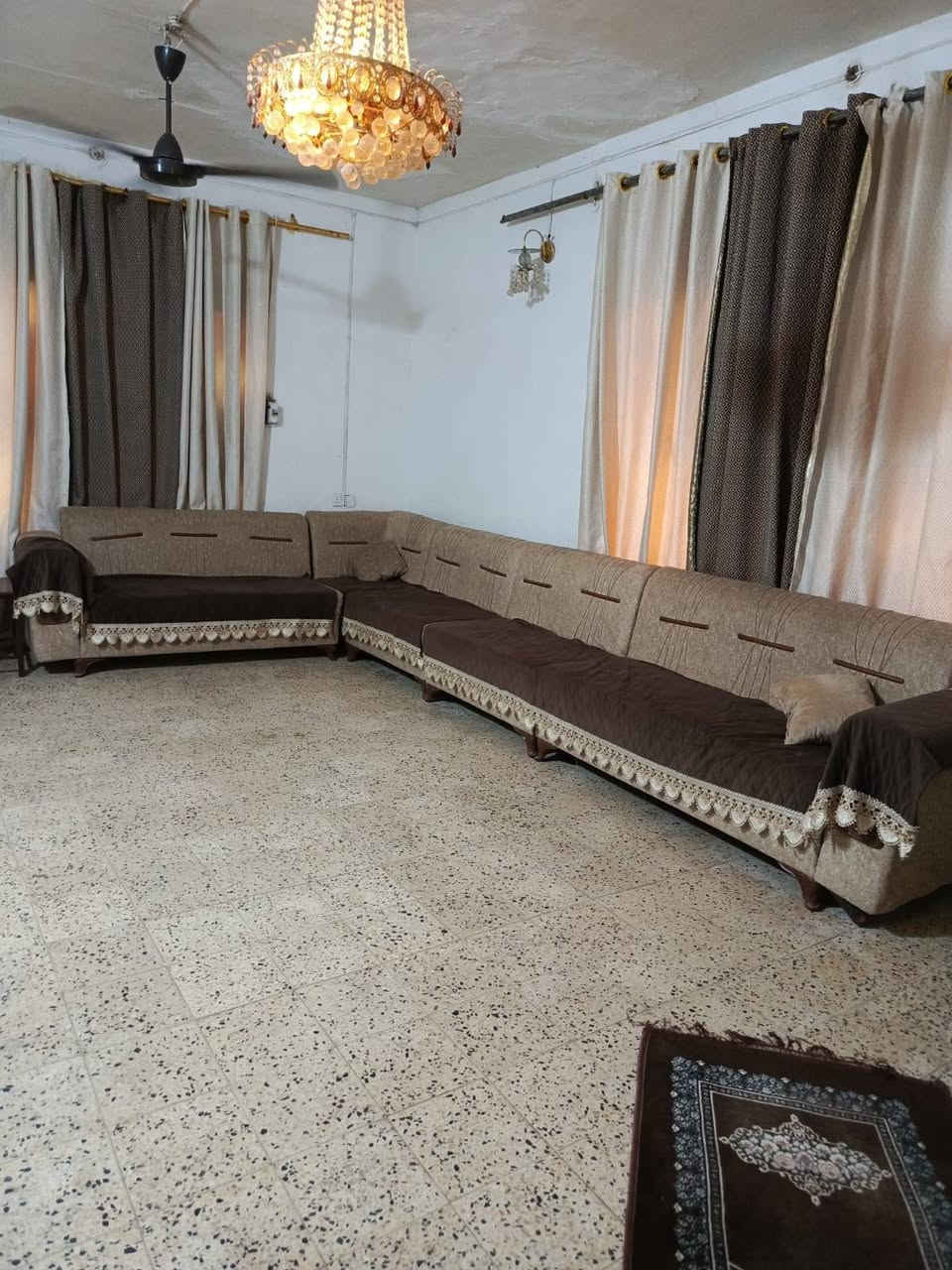 دار اللبيع مساحة ،467طابوصرف العزه القديمه شارع الفوج بناء قديم استفاره ***********
