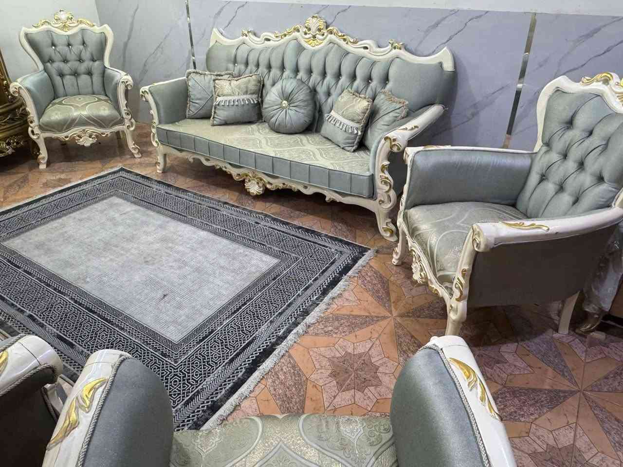 تخم زان تري ١٠ مقعد نضيف جدا اخو الجديد استخدام جدا قليل ولا غلطه اتصل***********
