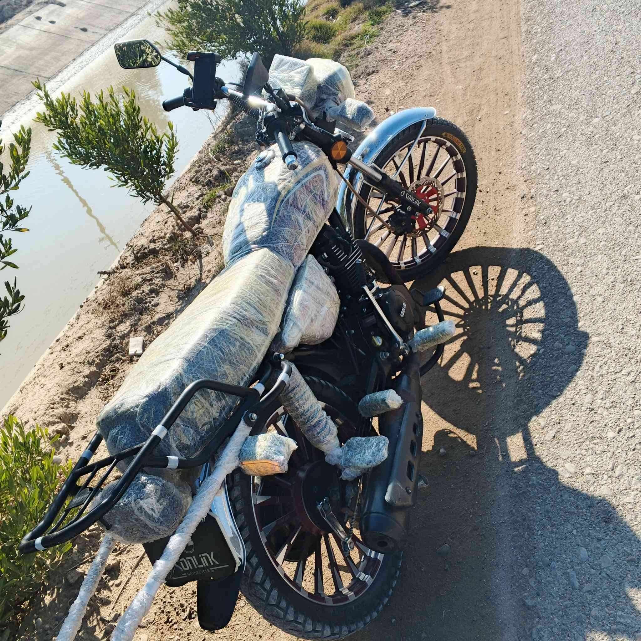 سلام عليكم
دراجة سيفان للبيع موديل 2025 كامله مابيه اي نقص مكاني ديالى بعقوبه تقاطع القدس للاتصال ***********
