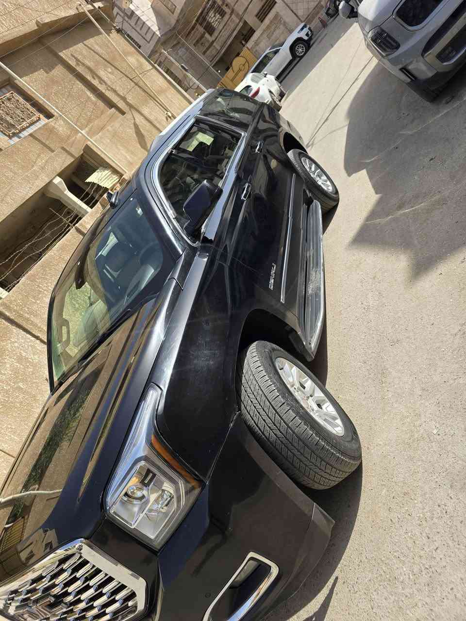 Gmc denali 2019 XL
السياره فول عده الفتحه  
السياره بدون ايرباك  وبيه جاملغ عكس السايق صبغ بس 
الحداديه جديده 
السعر ٣٤٠
الاستفسار    ***********
