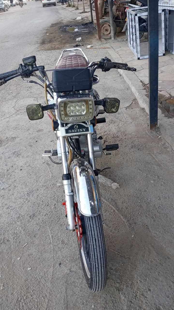 سيفان موديل 2022 فول نظافة محرك بلاد
سبانة ما ممدودة عليه تايرات جدد كلهة شقالة  

مكان شهربان سنسل الرقم *********** خاص ما متواجد سعر 600 بيهة مجال قليل شراي ينتصل
