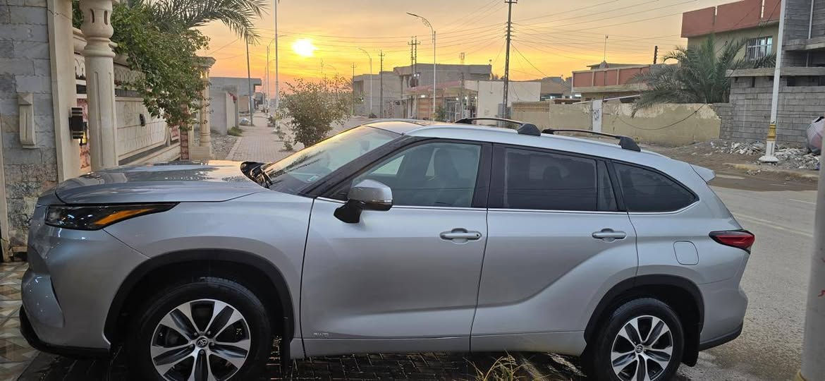 السلام عليكم
هايلاندر٢٣ هايبرد XLE
اعلى فئه بال xle
كلين تايتل بدون حادث بس دعاميه الاماميه
والباقي مكفوله والدعاميه نفسه راجعه بدون صبغ ماشيه٤٥ الف كيلوا وقابله للزياده
السياره جديده
***********
ترهم مراوس براف فور حديثه هايبرد
