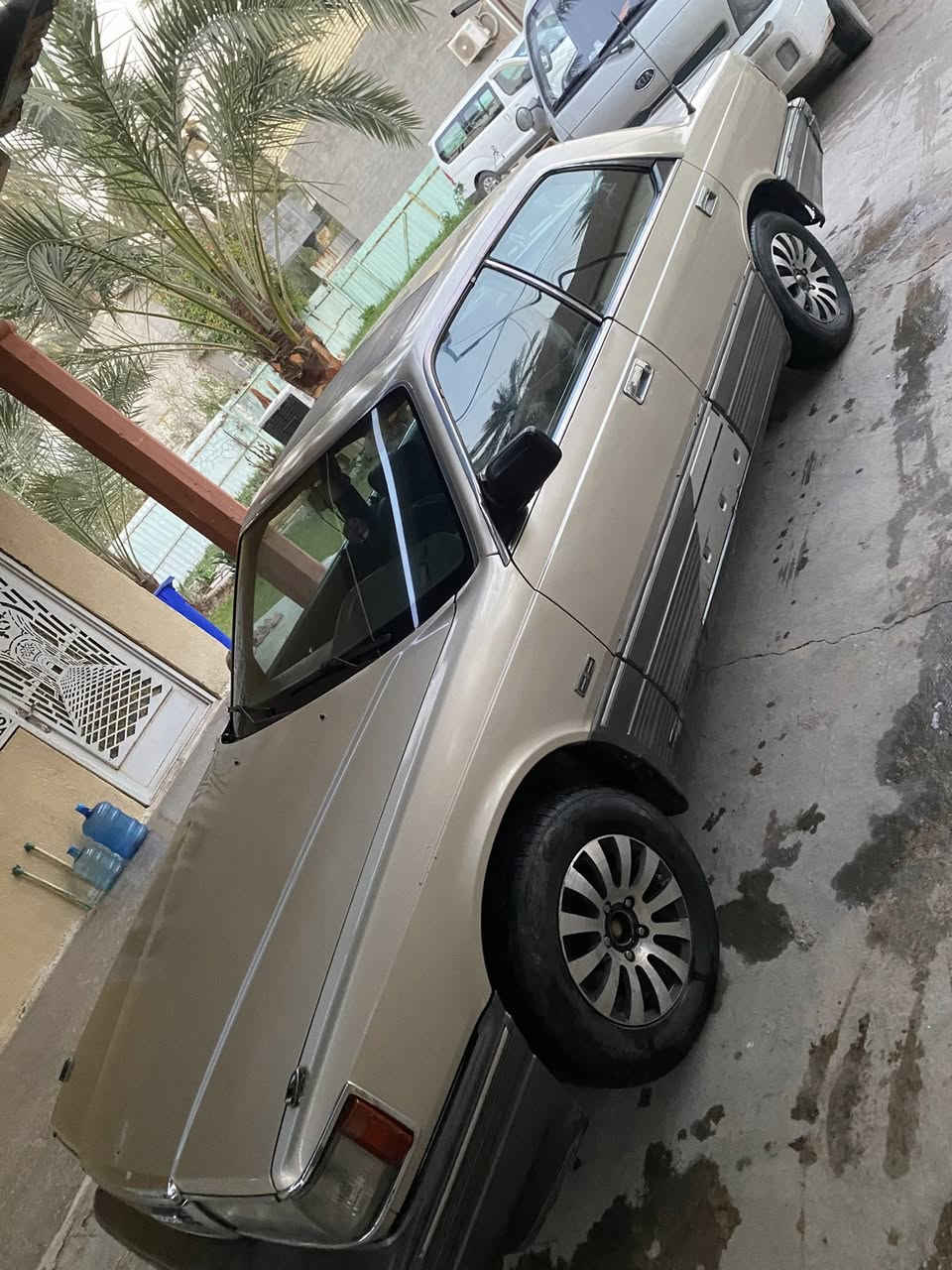 السلام عليكم مازده موديل 87 بسمي رقم مميز سياره خير من الله مابيها لا خياس ولا ضربه فقط صابغين فوك صبغها كير محرك تبريد تدفئه كلها جديد جدا سعرها 40 وبيها مجال شي بصيط مكانها بغداد ***********
