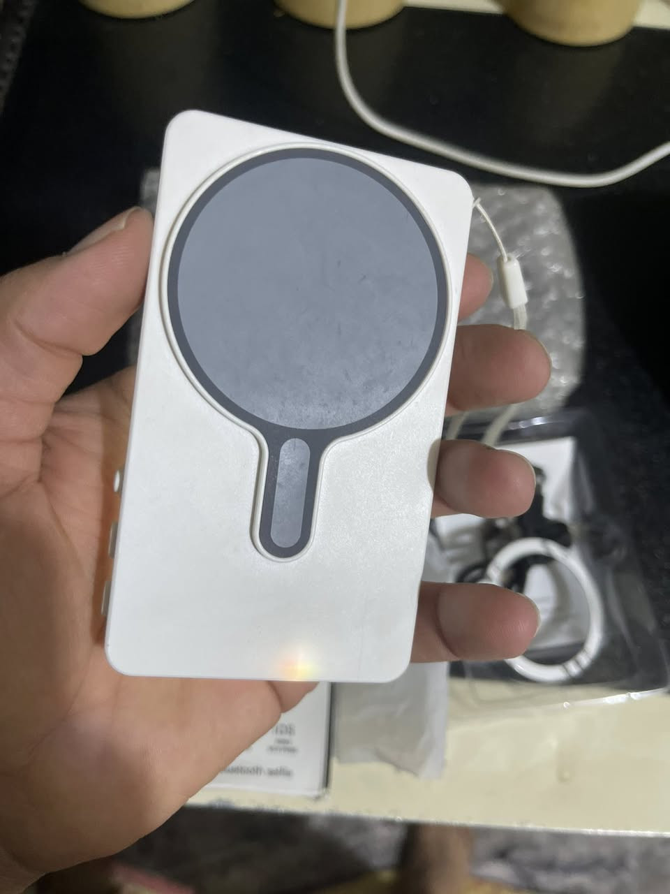 سكرين شاشة كسر جيس 
سعره 65 الف مكفوله والصور واضحه 
توصيل موجود ***********
