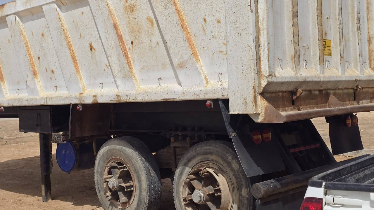عربانه علم للبيع تخم تاير مكفواله تواير مفتوحات لا تراسل   ***********
