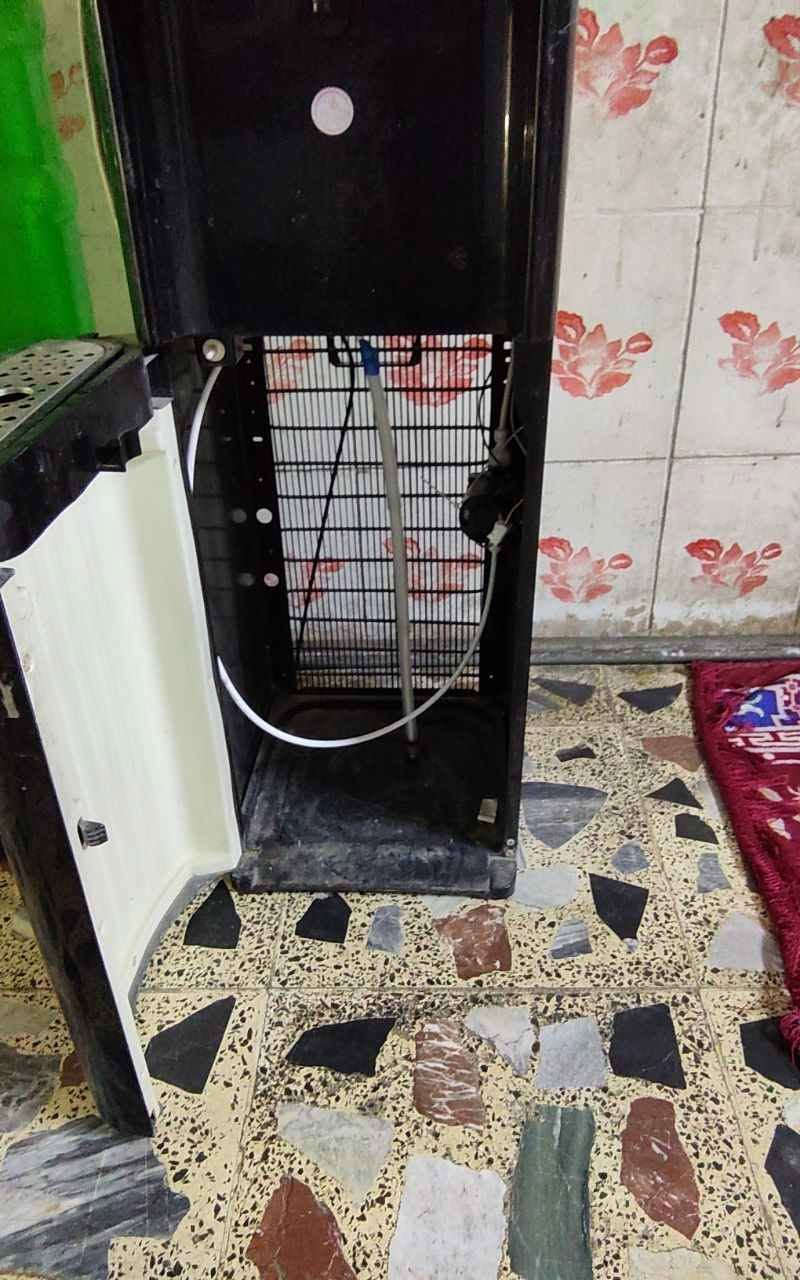 للبيع براد ماء هيتاشي (Hitachi)
✅ شغال بالكامل
✅ الماطور مبدل إلى ماطور سحب كبير وقوي
✅ تبريد ممتاز
✅ تحميل سفلي للقنينة لسهولة الاستعمال
✅ الأنوار العلوية تعمل
⚠️ الأنوار الموجودة أسفلها لا تعمل، ولا تؤثر على عمل البراد
💰 السعر: 55 دولار بغداد, العراق


**إذا كنت صاحب هذا الإعلان وتريد حذفه لأي سبب، رجاءا أرسل رسالة إلى الدعم الفني**