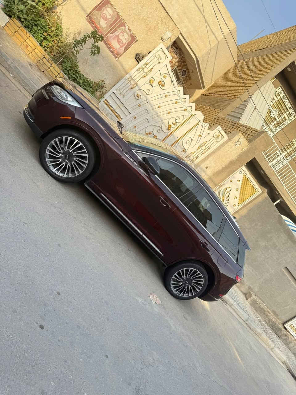 السلام عليكم ورحمة الله وبركاته 🌺 
من فورد. Ford   الفاخرة. سيارة الامراء والروساء
✨لينكولن كورسير للبيع موديل 2020✨
وارد أمريكي مرفوق صور الحادث لا لغد ولا شاصي  
1.بصمه 2.جلد 3.كشن تدفئه تبريد 
4.كشن كهرباء جهتين 5.ستيرن تدفئة6.تحديد مسار  7.كير دكم 8.لايت LEDبكلايت لد 9.ويل كب 10.جميع ابواب ذكية 11.ترحيب عند الاقتراب منها 12.صندوك كهرباء 13.كشنات الخلفية تدفئة وكهرباء 
14.رادار توقف ذاتي 15.رادارات جانبي 16.أوتو ستوب 17.اوتوهولد 
18هندي برك بصمه 19.مانع انزلاق 
20.شاشة ذكيه كاربلي 21.محرك 2000تيربو مرغوب اقتصادي 22.كير 8نمر 23.حساسات خلفية 24كامره دواره 25.تشغيل وطفاء عن بعد 26.فتح الصندق بلقدم عن بعد 27.اضائه داخليةLED لمس 28.حكية تلفون 
29.شاحن تايب سي مع شاحن سريع
سيارة معروفه مواصفاته
***********
***********
