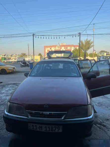 السلام عليكم اوبل اوميكا ستيشن حجم 2000  لون ماروني رقم بغداد الإنكليزي بسمي تحويل ثاني يوم.  سياره خير من يم الله سياره حلوه  ونضيفه تخم تاير جدد السعر 38 وبيها مجال واني خادم العنوان بغداد مدينة الصدر رقم ***********
