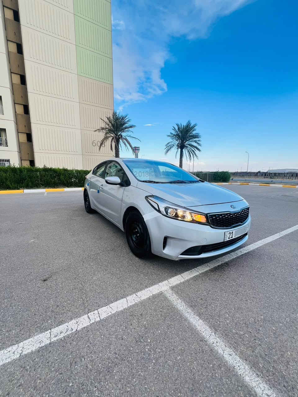 كيـا فـورتي امركي
————————————
مـوديـل :2018 
 
حادثه جاملغ امامي فقط وبنيد بدون دواخل
شرط الفحص اي سونار يعجبك اخذه
 ———————————
محـرك : 2000 دوش 
كـير : ATM المرغوب 6 ما مفتوحات على وضع الشركة بدون تبخير او تنقيص
المـوصفـات 
.نظـام ايكو 
.مـانع انزلاق 
.لايت زينون 
.تخم تاير 
.درايف مود 
.فول تحكم استيرن جهتين 
.ثلاث انظمة للقيادة 
.كشنات جلد
.مضخم صوت الاصلي
─── ⋆⋅☆⋅⋆ ──- 

جاهزة تبريد ثلج صدر امامي خلفي جديد غرامات مصفرة تحويل مباشر خير من الله السيارة وبلعافية على الياخذها سبيرها منازل  جاهزة من كل النواحي الشراي يتصل الـسـعـر :  ⌝ 117$ ⌞ وبيها مجال مكاني بغداد ورقمها سليمانية الجديد الدولي تريد تحويل تريد وكالة بلي يعجبك
 ***********
