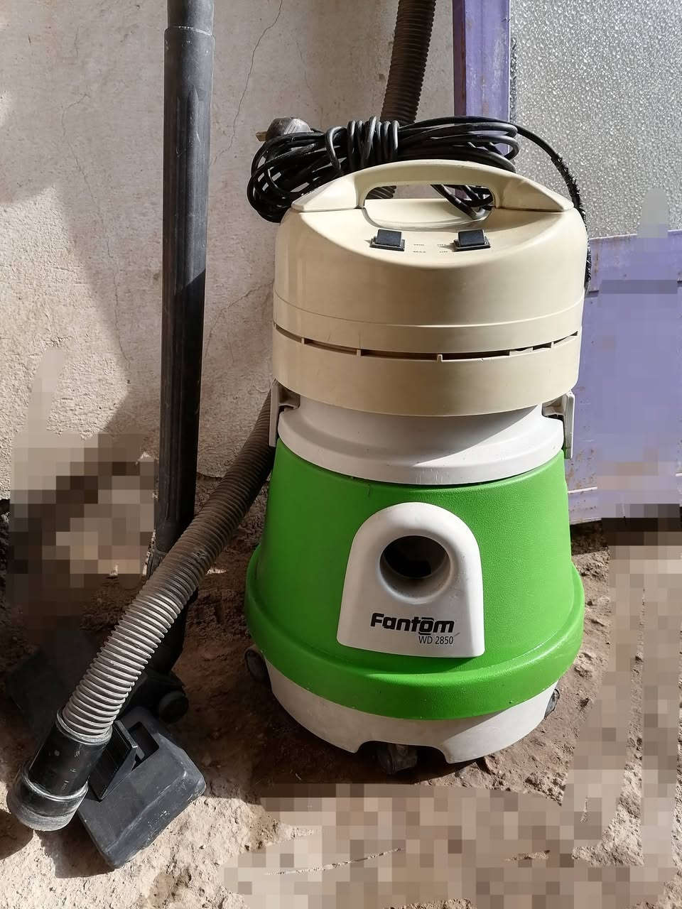 صوبات على ٦٠ الف
مكنسة ٣٥ الف
حلة بكرلي شارع محطة الغاز او الاتصال عالرقم *********** الرقم بيه واتساب
