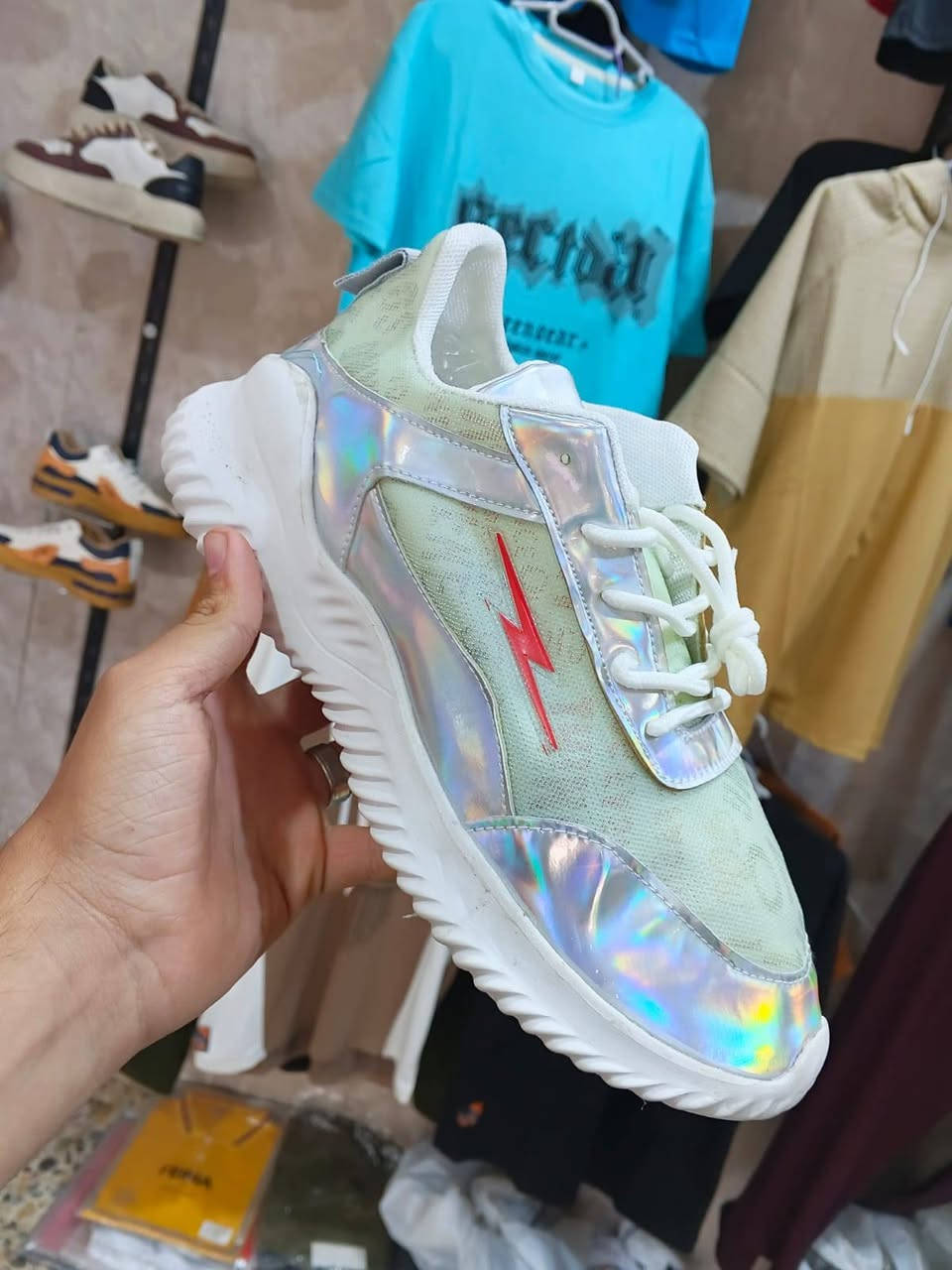 احذيه رجالي شبابي كوالتي قياسات وموديلات مختلفه سعر القطعه ٦الاف يوجد توصيل


**إذا كنت صاحب هذا الإعلان وتريد حذفه لأي سبب، رجاءا أرسل رسالة إلى الدعم الفني**