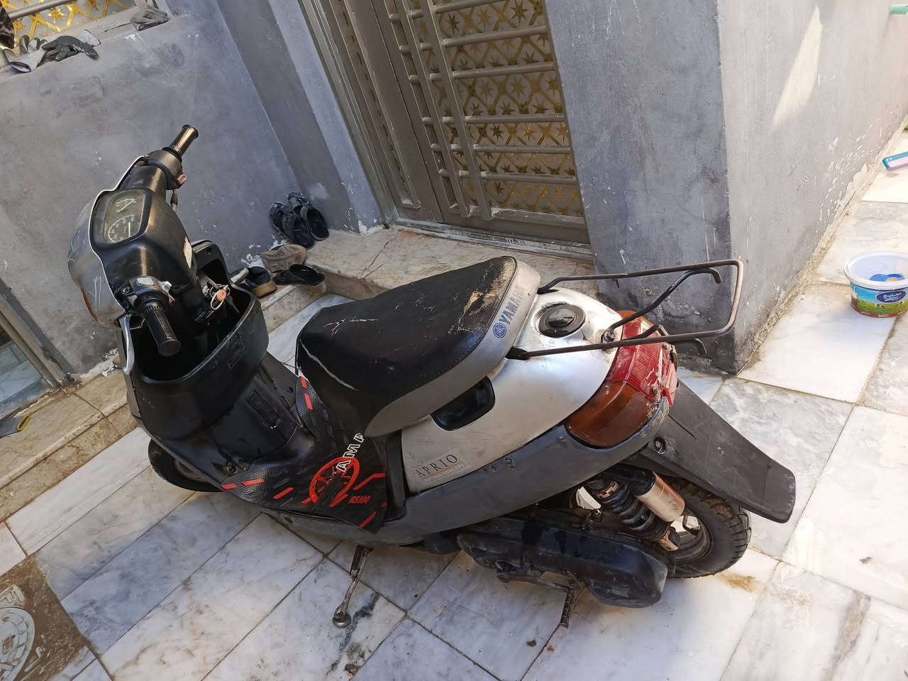 السلام عليكم دراجه بطه للبيع موديل 1999 مكينه ناعمه شغاله كامله عوزها باتري المكان كربلاء المعملجي الاستفسار اتصال فقط غير متواجد خاص ***********
