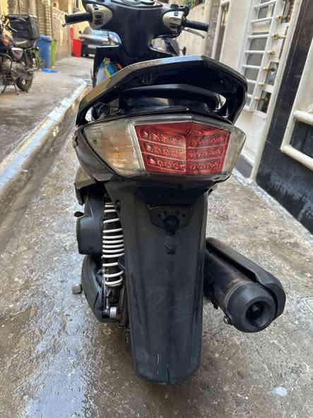 السلام عليكم سكنس فحل حديث طلاعات كولد نوزل خطين كفاله عامه وياله ذهبي دشبول ٣ الوان مكفوله مكينه وكهربائيات وكفرات 
مكاني بغداد الاعظميه 
متواجد بس اتصال و واتساب
***********
