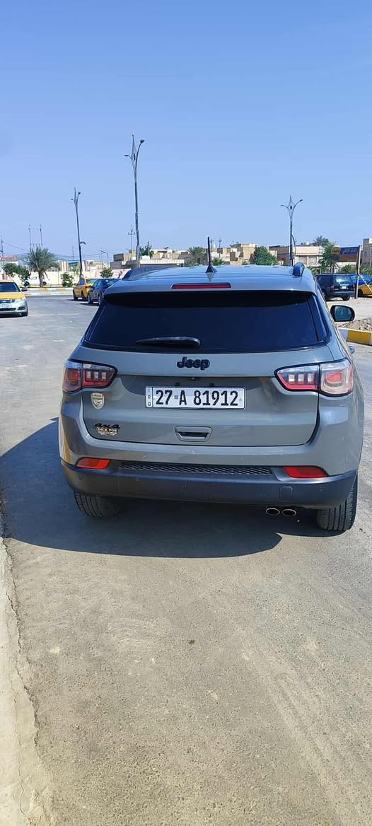 للبيع او المراوس حسب القناعة   جيب كومباس فئة Sport نصف فول ٢٠١٩ رقم ذي قار  حره باسمي رقم دولي الجديد
حادث  بنيد فقط 
فور ويل 
فول تحكمات ستيرن 
اوتو ستوب 
 

لايت زنون عالي وناصي 
شاشة كبيرة 
 
٤ وضعيات قيادة 
جام اوتو 
محرك ٢٤٠٠
كاميرا خلفية
كشنات جلد مخمل
سستم صوت 
نظام ABS مانع انزلاق
هاند بريك كهرباء
حجر بيئة موجود
تبريد قطعتين 

السعر‼️ علق بتم يجيك السعر بالخاص ‼️

للاستفسار ‏***********
