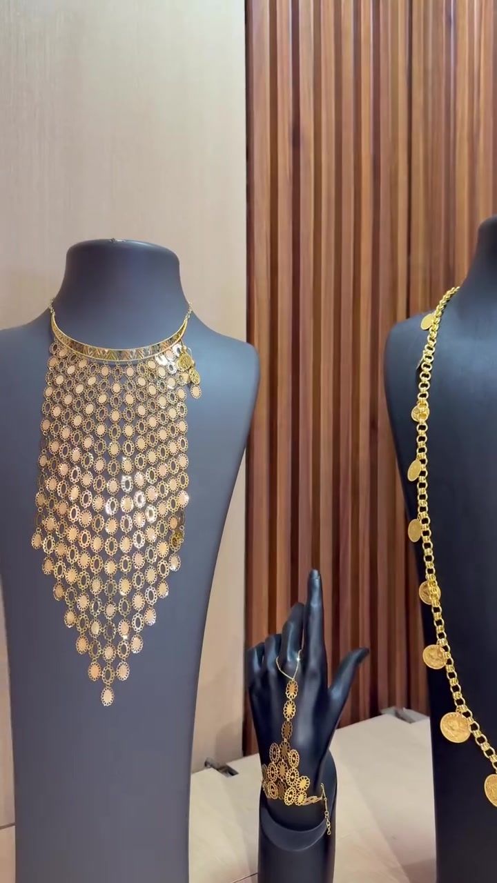 مقلد ليرات أيطالي 55.25g+خناقية كامل سلاح وتراجي 55.32g

✨ شركة الفجيرة للمجوهرات 💎
الاولى في عالم الذهب والفخامة 🥇
حيث يجتمع الذوق الرفيع مع الاناقة الملكية 
📍 العنوان : موصل-سوق النبي -قرب جامع عالية 
📞 للحجز والاستفسار :
***********/‭***********‬
📱 تابعونا على :
فيسبوك : صياغة الاعراس
إنستغرام : Fujairah.business 
تيك توك : شركة الفجيرة
#اكسبلور

