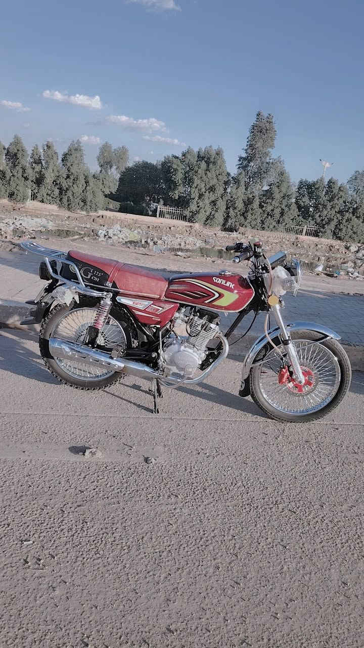 سلام عليكم دراجه تايكر سونك موديل 25 دراجه بعدهة زيرو  اوراق كامله اول شراي اني الهة السعر 850 وبيهة مجال قليل مكاني واسط صويره  الستفسار ***********
