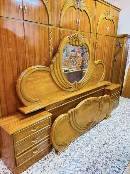 غرفه ام سته داخل خارج صاج شغل ثكيل سعر ٩٥٠ واصل داخل بغداد واتساب ***********
