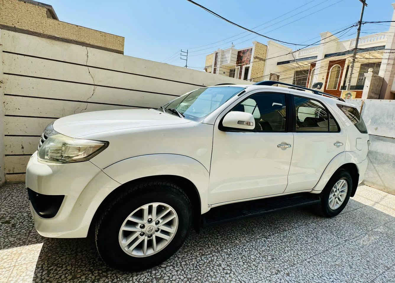 سلام عليكم من رخصه الأدمن فورجنرللبيع موديل 2014رقم انكليزي بسمي تدفئه تبريد كاعيه جلدسبعه راكب سته اسلندر4000فورويل بدأت نيكل تلاث قطع تبريدمنضومه زنون السياره بيه شخط جوه قبق البنزين وبيه باردبقبق الجنطه
كدالرقم شركه سازماشيه170عنوان كربلاء البارون السعر215م.***********
