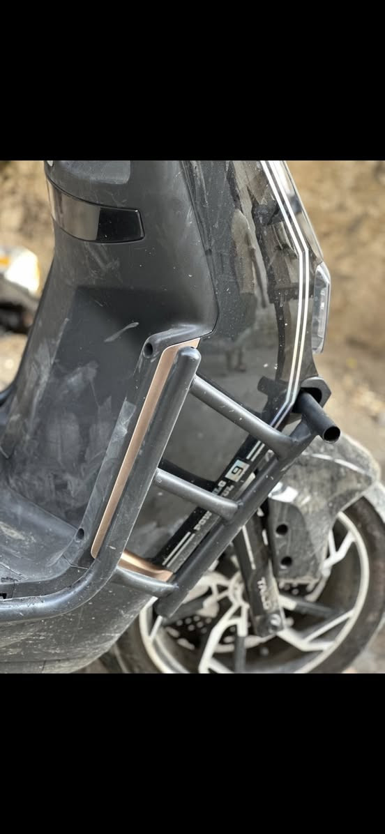 دراجه شحن صارلي 3 اشهررر من اشتريتهة
اشتريتهة اول منزلت ب1400 هسه عارضهة ب1000 وللشراي بيهة مجال حك الجيه بطاريات جددد بس بيهة نواقص قليله مثل تجوه وتعلاكه وهاهيه لاستفسار خاص ***********
