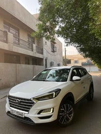 توسان 2019 خليجي خمس عدسات لايت كشنين كهرباء شاشه وكامرتين سيارة مال ش...