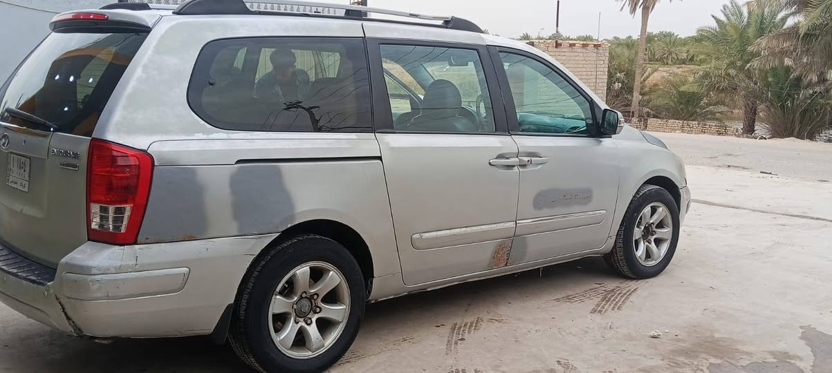 هونداي انتروج ٢٠٠٧   
كامل مواصفات ١/١  بيبان كشنات كهربائي محرك ٣٣٠٠ تبريد ٣ قطع تايرات وسط حداديه جاهزه امامي وخلفي سنويه ٢٠٢٧ السعر ١٣٢ وبيهامجال للشراي  تراي من زاخو للفاو  باسمي  مداور ثاني يوم
وارد أمريكي ضربته باب السايق والباب السلايت جهة السايق  باقي المعلومات الاتصال على الرقم ***********
