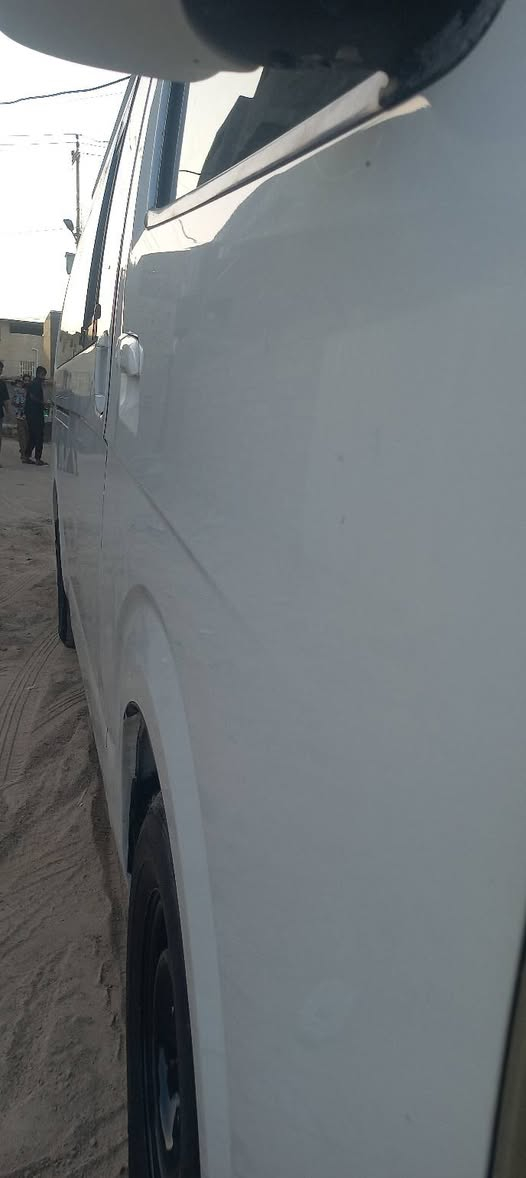 سلام عليكم جنبي عالي لبيع موديل (٢٠١٨ )السعر ١٥٠ وبيها مجال شي قليل مكاني بصره السياره بسمنه مصفره من كلشي رقم جديد (***********)
