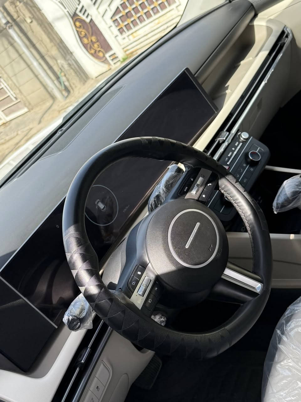 السلام عليكم توسان للبيع
ماشية 17 الف موديل 25 توكلر مكفولة رقم بغداد. مكاني الديوانية

للتواصل ***********
