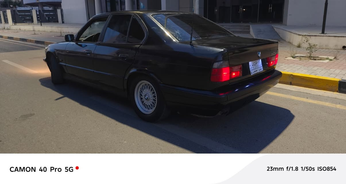 السلام عليكم
Bmw
موديل ٩٢ وضع شركه 
تفاصيل Bmw معروفه 
مكينه ٢٥ كبس 
شرط لاصرف ولانفخ تبريد شغال 
كير شرط 
سياره جديده 
للاستفسار الاتصال على الرقم 
***********
