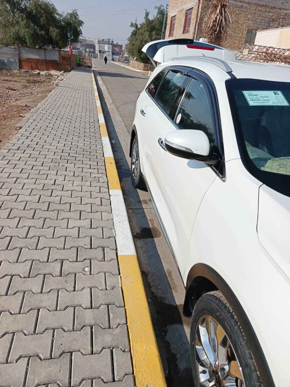 السلام عليكم
سورنتو خليجي موديل ١٨

بغداد مشروع وطني ماشيه ١٠٥ مواصفات الخليجي معروف بصمه +أبواب + صندوك كشتات جلد كشن السائق كهرباء كامره تحكم فول 
السونار موجود بلمنشور فقط الجاملغ الخلفي بيه صبغ ايضا المحرك مفتوح اخوان الكل يعرف محرك السورنتو يصير بيه رخاوه بلكورات اني صار عدي نضوع دهن من الكورات ونطريت افتح المحرك  الله يشهد اي قطعه متبدلت منه فقط واشرات الكازكيت ورجع زيرو 

السياره بسمي مكان السياره بغداد الحسينيه 

***********

السعر ٢٤٠
