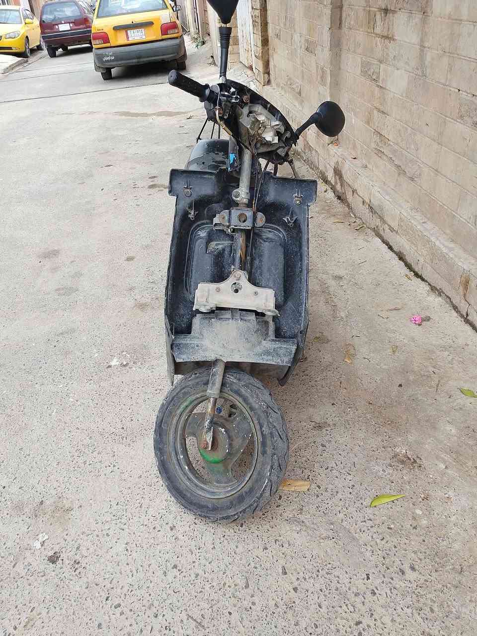 ماطور بزون للبيع وسعرا٧٥وبي مجال مكاني حي صدام مقابل اسواق حي صدام***********
